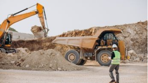 Por sus consecuencias ambientales, la presidenta Sheinbaum aseguró no dará nuevas concesiones a la minería, lo que afectaría a la industria y al Plan México